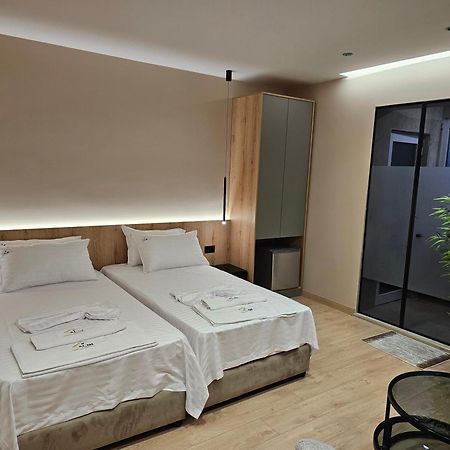 Albi Apartment Tirana Esterno foto