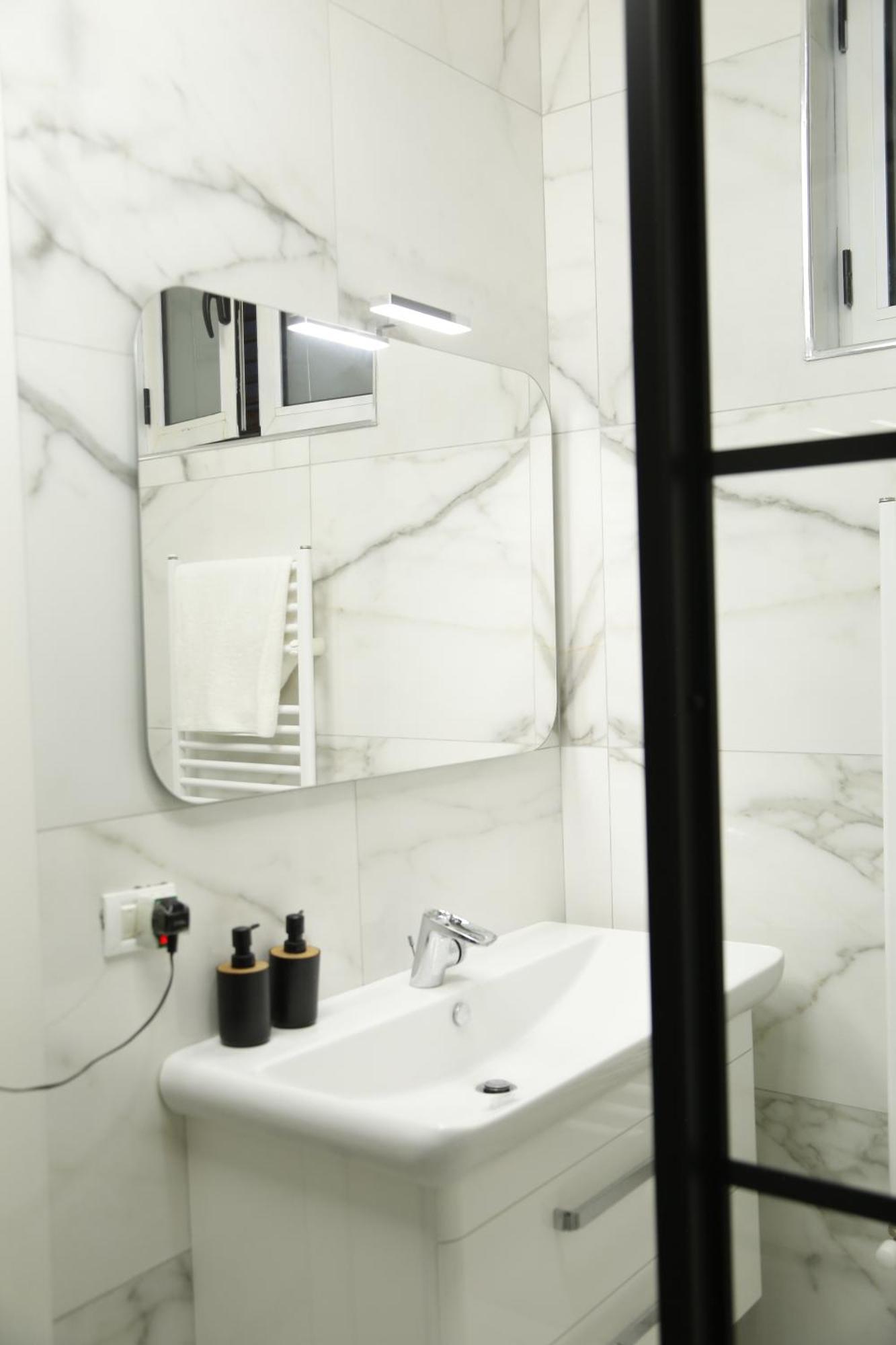 Albi Apartment Tirana Esterno foto